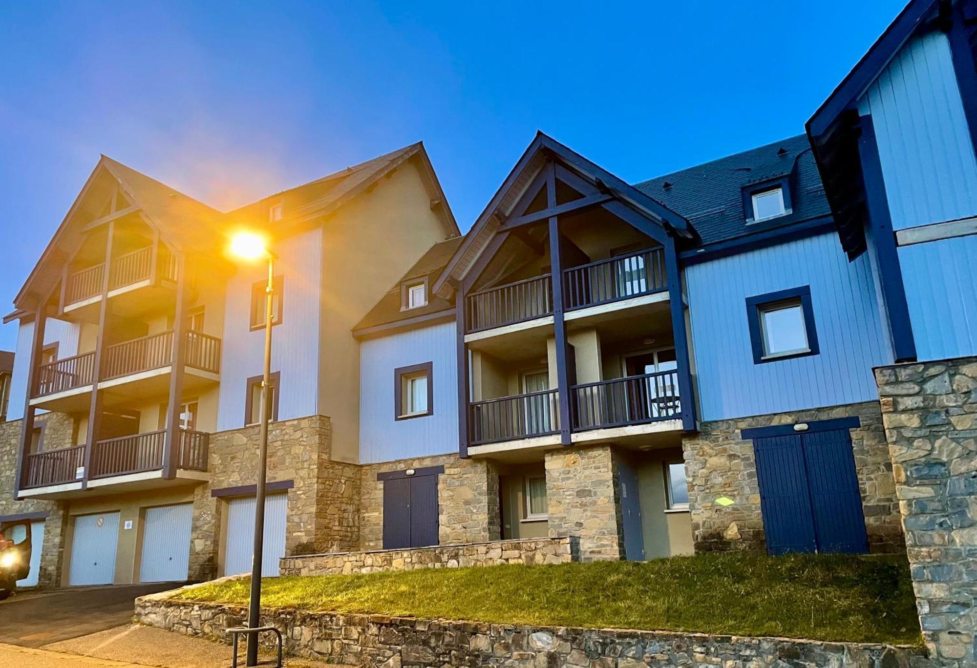 Grand Appartement Peyra'Good Tout Equipe Linge De Lit Et De Toilette Inclus - 8 Couchages - Station Peyragudes - Vue Montagne - 2 Balcons-Terrasses Germ Eksteriør bilde